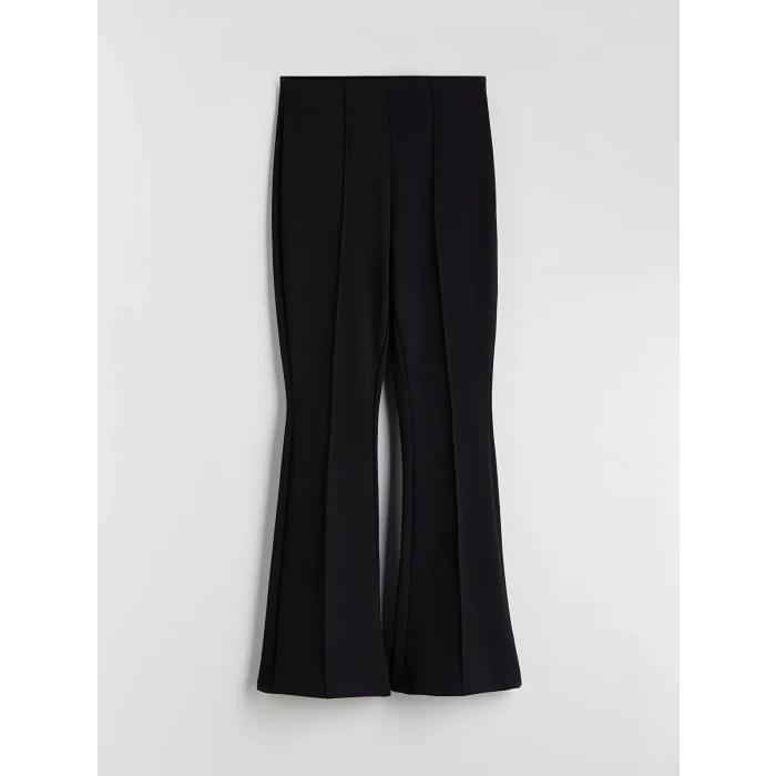 LCW Modest Siyah Büyük Beden Dar Fit İspanyol Paça Kadın Pantolon