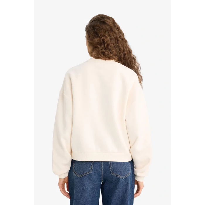 Defacto E9502AXWT32 Beyaz Regular Fit Bisiklet Yaka Baskılı Sweatshirt