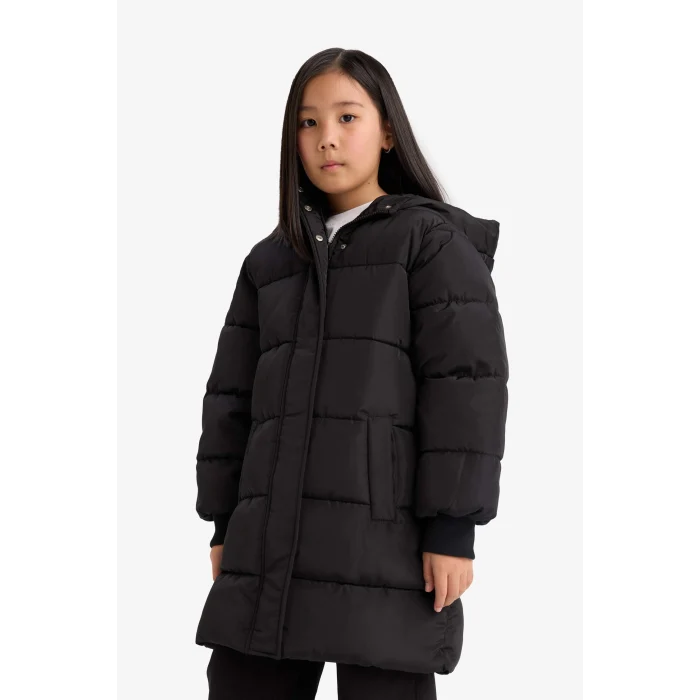 Defacto E7031A8BK27 Siyah Kız Çocuk Su Geçirmez Kapüşonlu Fermuarlı Parka