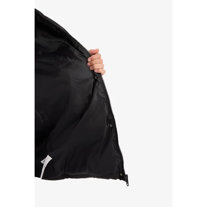 Defacto E7031A8BK27 Siyah Kız Çocuk Su Geçirmez Kapüşonlu Fermuarlı Parka