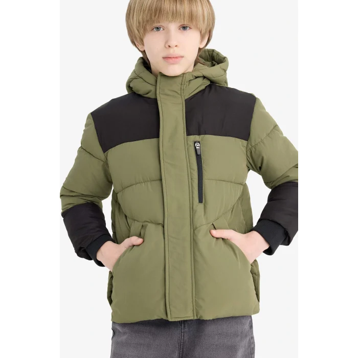 Defacto E8648A8KH210 Haki Erkek Çocuk Su Geçirmez Kapüşonlu Fermuarlı Şişme Mont