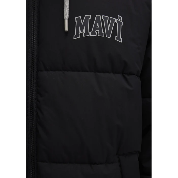 Mavi 0110662-71379 Mavi Logo Baskılı Kapüşonlu Siyah Şişme Mont