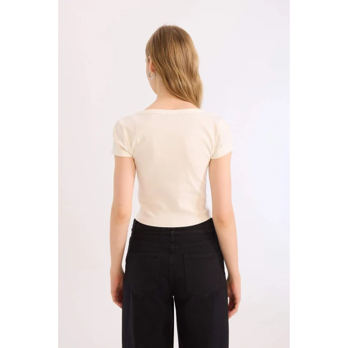 Defacto E0290 Beyaz Coool V Yaka Fitted Fitilli Kaşkorse Kısa Kollu Beyaz Tişört