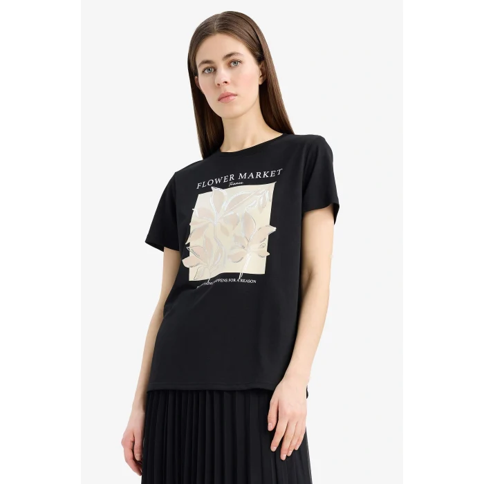 Defacto E5144 Siyah Regular Fit Bisiklet Yaka Çiçek Baskılı Kısa Kollu Tişört