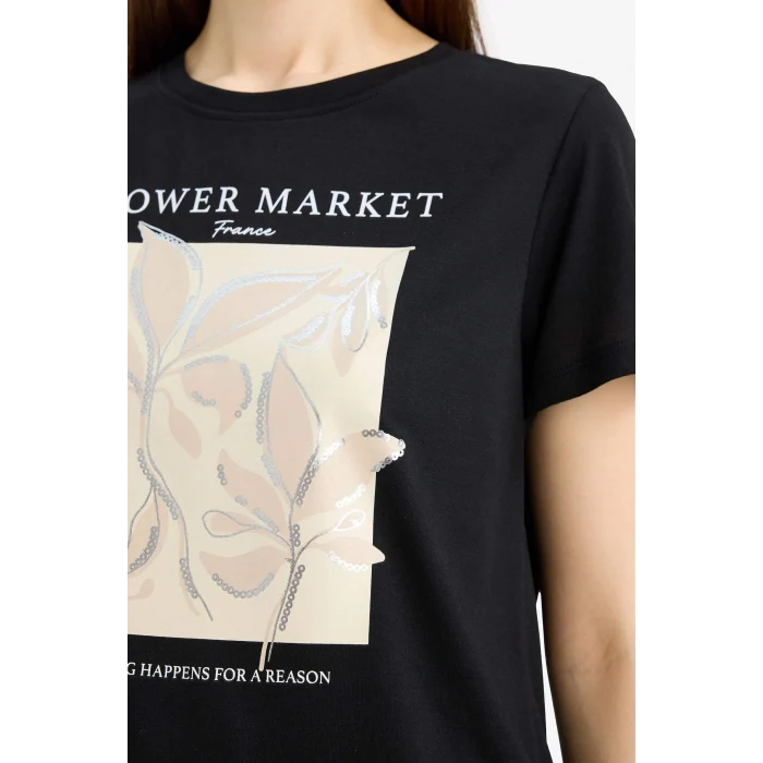 Defacto E5144 Siyah Regular Fit Bisiklet Yaka Çiçek Baskılı Kısa Kollu Tişört