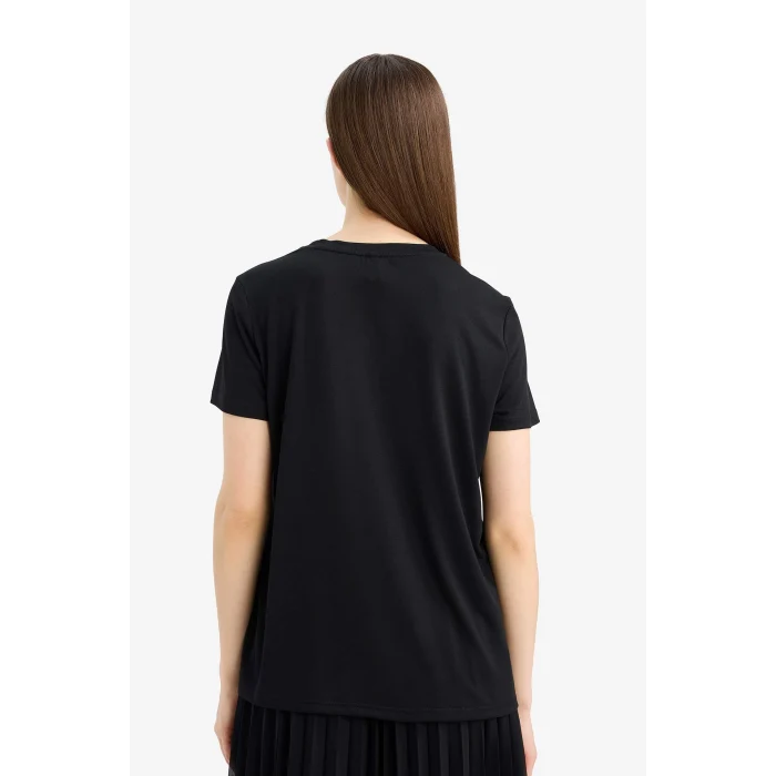 Defacto E5144 Siyah Regular Fit Bisiklet Yaka Çiçek Baskılı Kısa Kollu Tişört