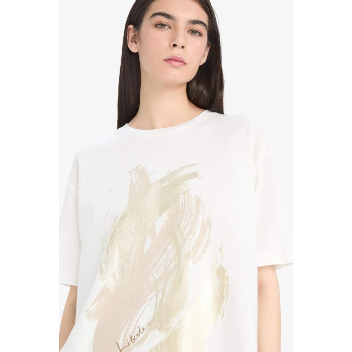 Defacto E5140 Ekru Regular Fit Bisiklet Yaka Baskılı Penye Kısa Kollu Tişört