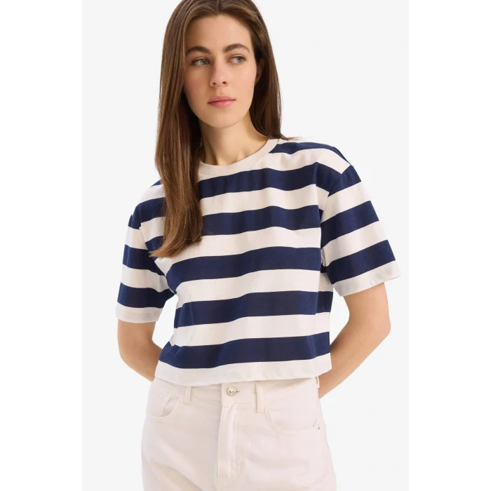Defacto C6198 Lacivert Boxy Fit Bisiklet Yaka Çizgili Penye Kısa Kollu Tişört