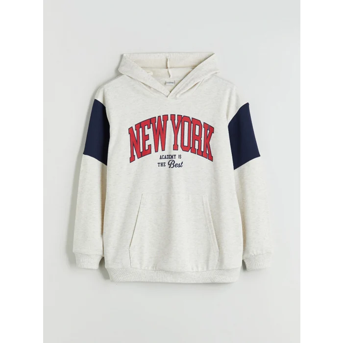 LCW Kids Ekru Kapüşonlu New York Baskılı Erkek Çocuk Sweatshirt