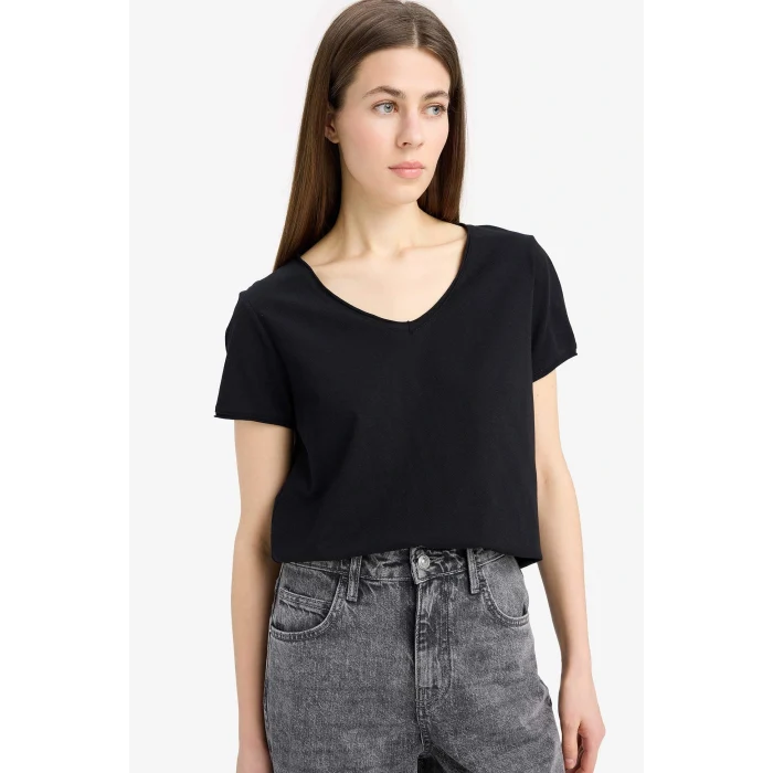 Defacto K1507 Siyah Regular Fit V Yaka Basic Düz Kısa Kollu Siyah Tişört
