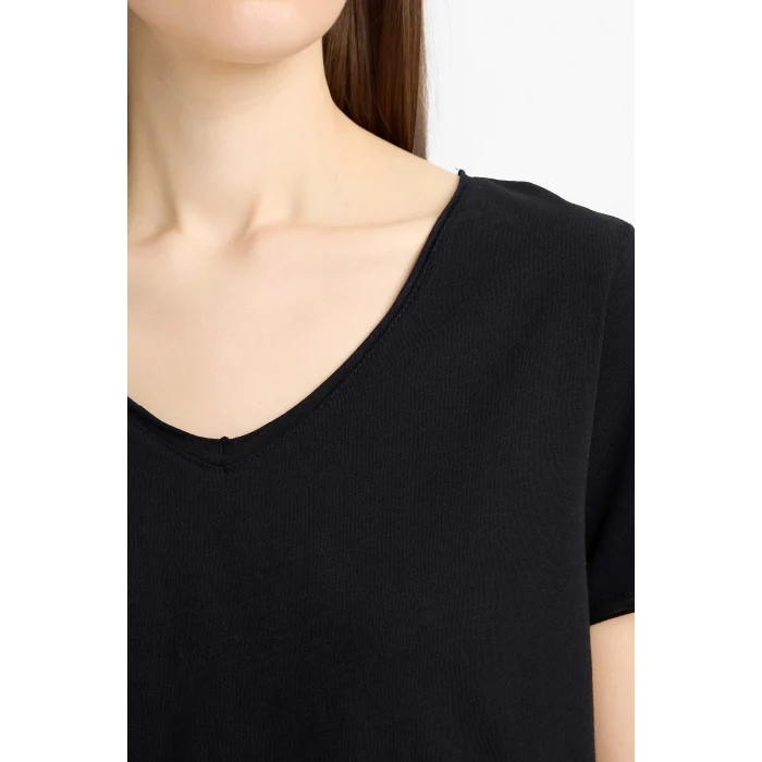 Defacto K1507 Siyah Regular Fit V Yaka Basic Düz Kısa Kollu Siyah Tişört