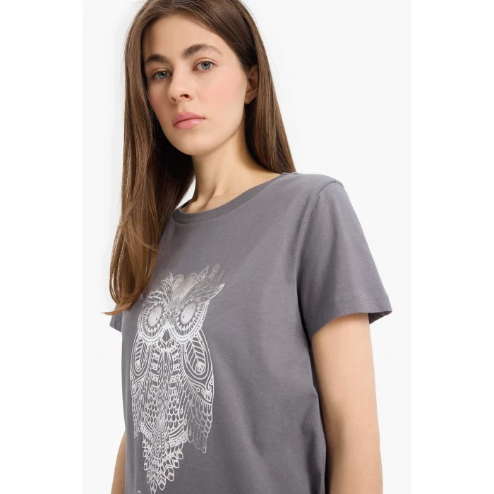 Defacto E5137 Gri Regular Fit Bisiklet Yaka Baykuş Desenli Penye Kısa Kollu Tişört