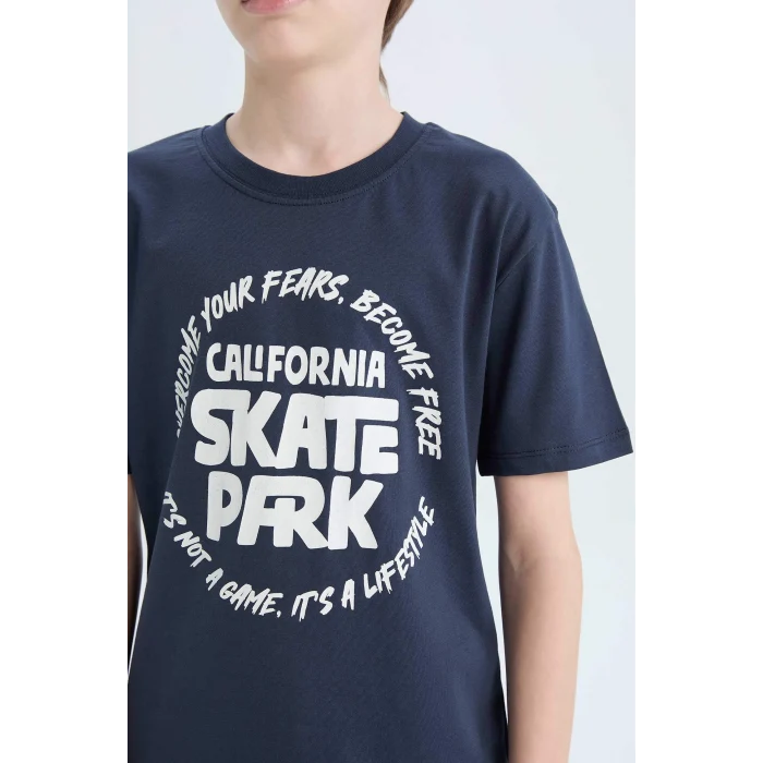 Defacto D9261 Lacivert Erkek Çocuk Bisiklet Yaka Baskılı Kısa Kollu Tişört