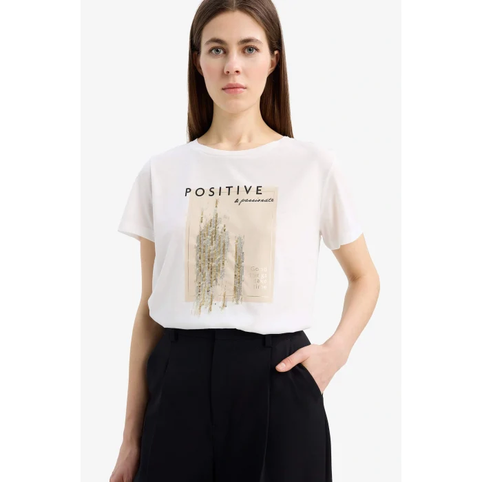 Defacto E5143 Ekru Regular Fit Bisiklet Yaka Baskılı Kısa Kollu Tişört