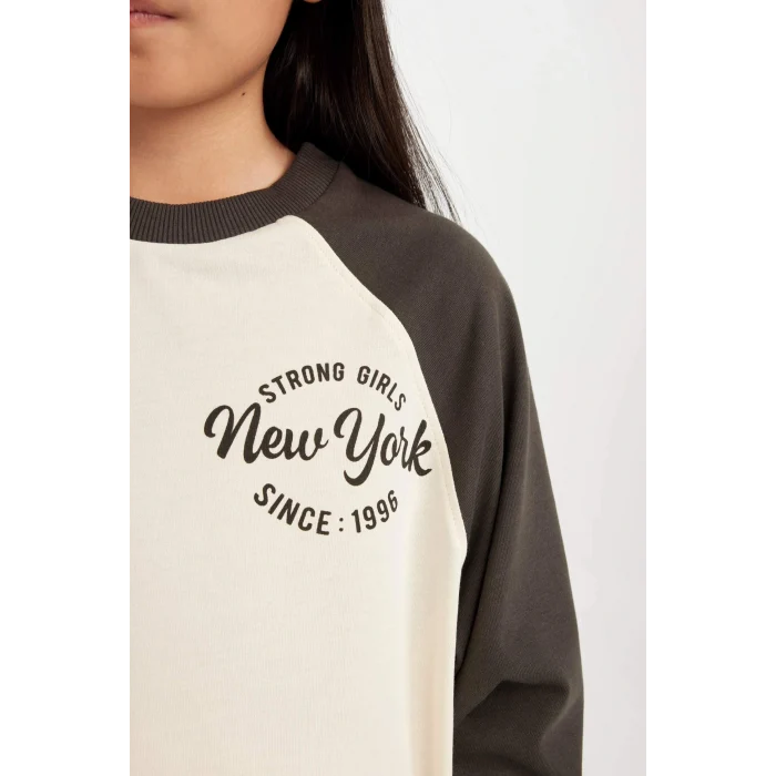 Defacto D2888 Ekru Kız Çocuk Oversize Geniş Kalıp Bisiklet Yaka Baskılı Uzun Kollu Tişört