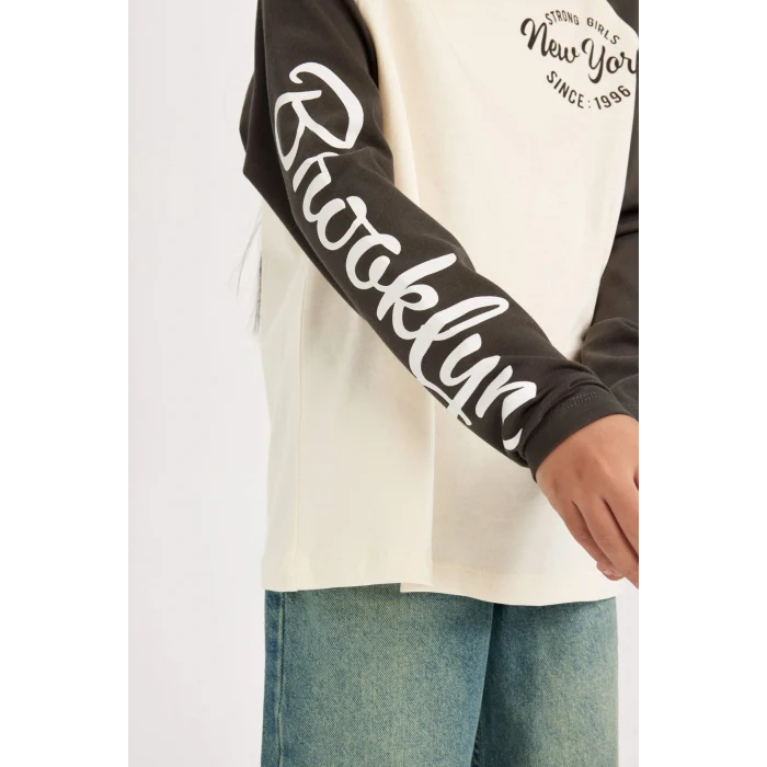 Defacto D2888 Ekru Kız Çocuk Oversize Geniş Kalıp Bisiklet Yaka Baskılı Uzun Kollu Tişört