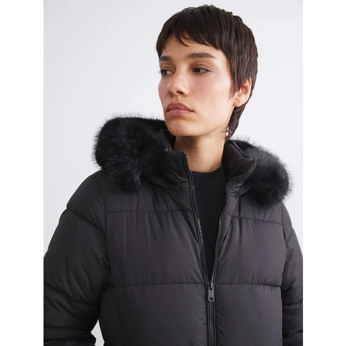 LCW Vision Siyah Kadın Kapüşonlu Düz Şişme Mont