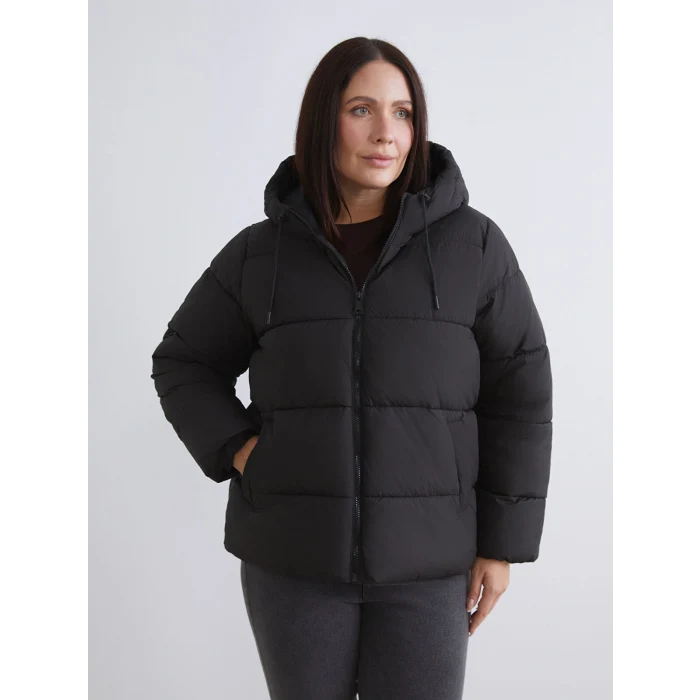 LCWAIKIKI Classic Siyah Kapüşonlu Kadın Şişme Mont