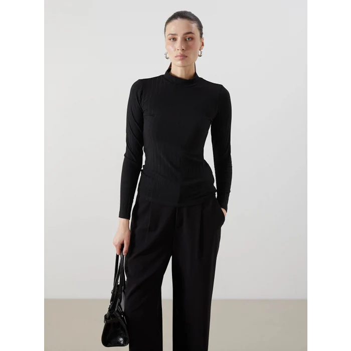 LCWAIKIKI Basic Siyah Dik Yaka Kadın Body