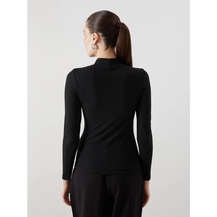 LCWAIKIKI Basic Siyah Dik Yaka Kadın Body