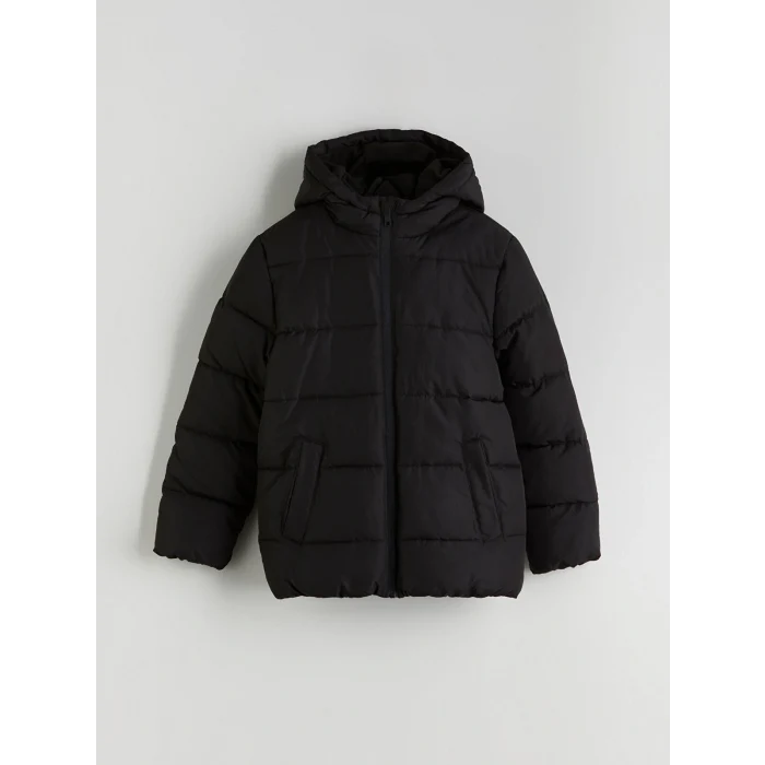 LCW Kids Siyah Kapüşonlu Erkek Çocuk Şişme Mont