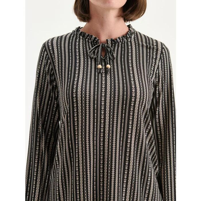 LCW Grace Siyah Bağlamalı Yaka Desenli Bluz