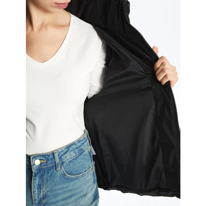 LCW Vision Siyah Dik Yaka Oversize Deri Görünümlü Kadın Şişme Mont