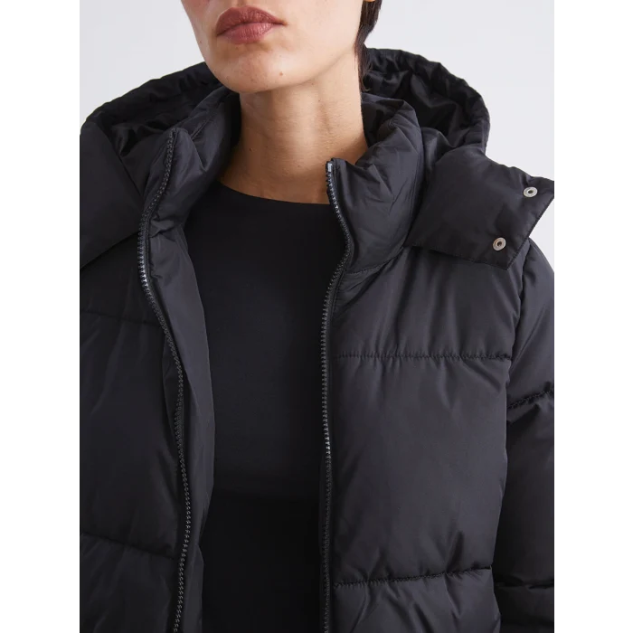 LCW Vision Siyah Kapüşonlu Kadın Şişme Mont