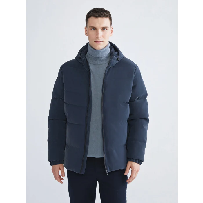 LCWAIKIKI Classic Lacivert Standart Kalıp Kapüşonlu Erkek Şişme Mont