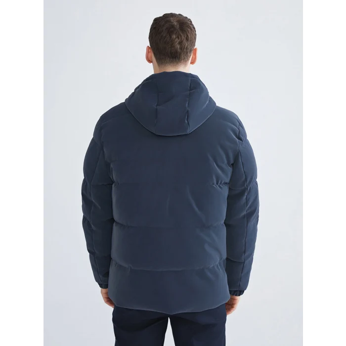 LCWAIKIKI Classic Lacivert Standart Kalıp Kapüşonlu Erkek Şişme Mont