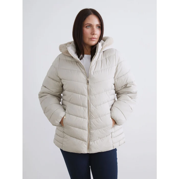 LCWAIKIKI Classic Bej Kapüşonlu Kadın Şişme Mont