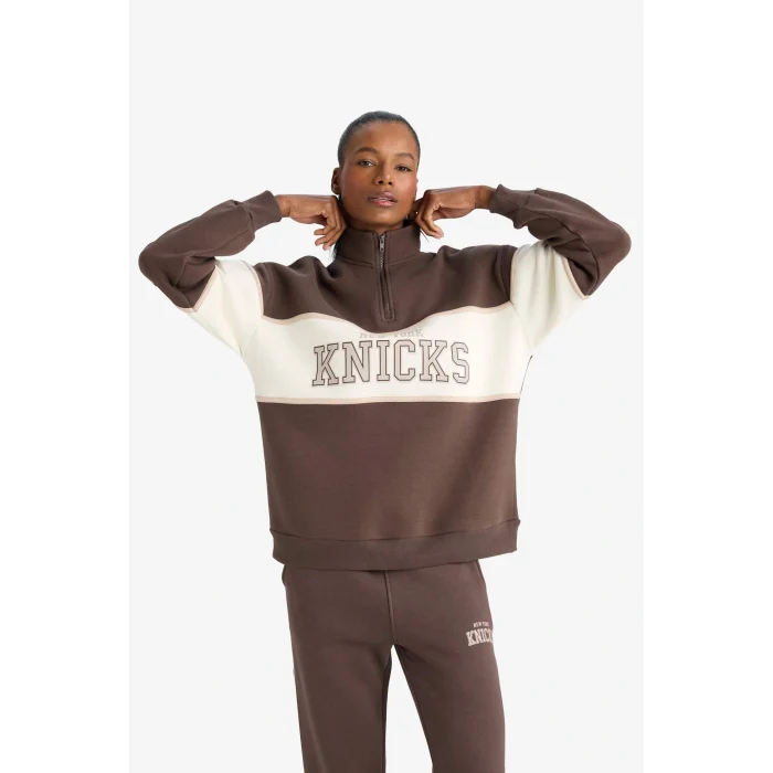 Defacto E9693AXBN335 Kahve DeFactoFit NBA New York Knicks Oversize Geniş Kalıp Yarım Fermuarlı Sporcu Sweatshirt