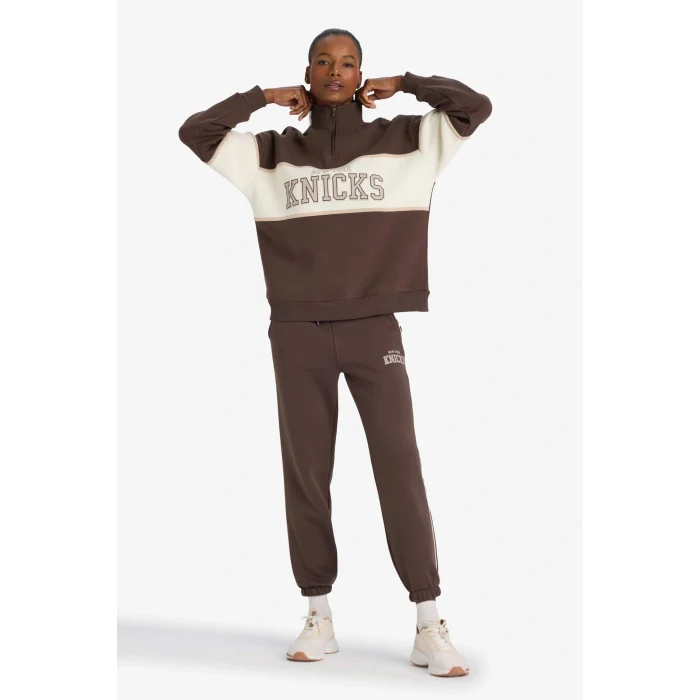 Defacto E9759AXBN335 Kahve DeFactoFit NBA New York Knicks Cepli Standart Boy Jogger Eşofman Altı