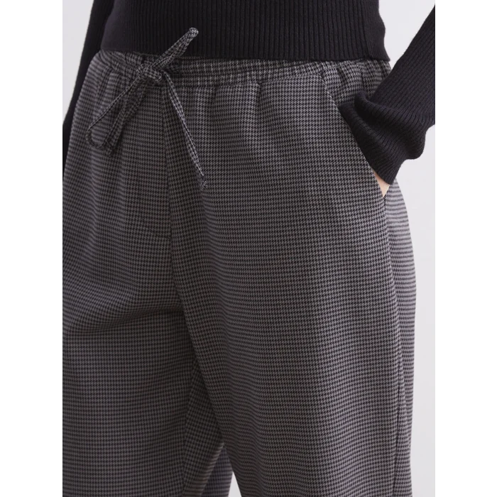 LCW Grace Antrasit Beli Lastikli Desenli Kadın Pantolon