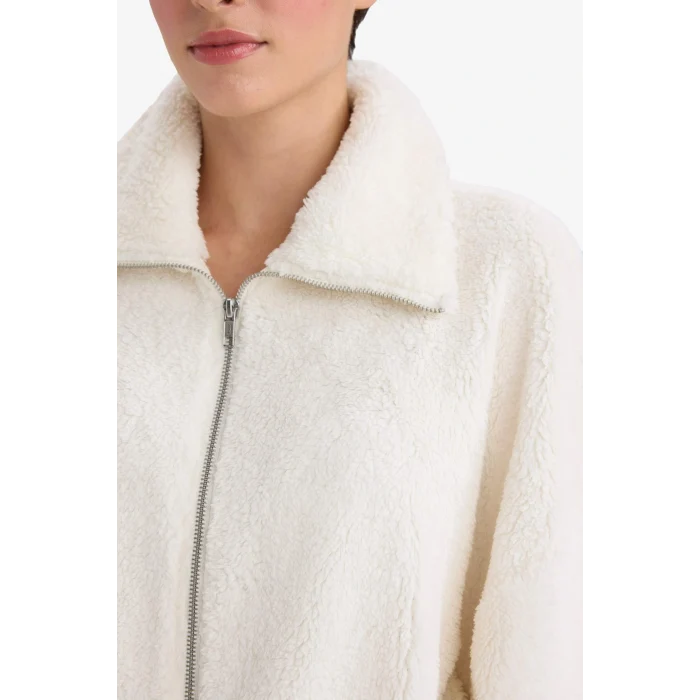 Defacto C8229AXER105 Ekru Oversize Geniş Kalıp Polo Yaka Welsoft Pelüş Hırka