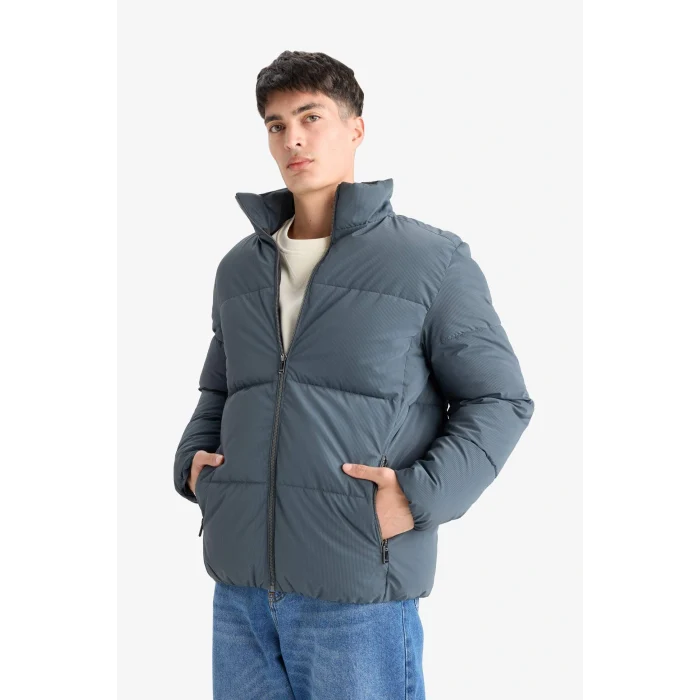 Defacto F0307AXGN1085 Yeşil Su İtici Rüzgar Geçirmez Dik Yaka Astarlı Fermuarlı Cepli Kışlık Mont