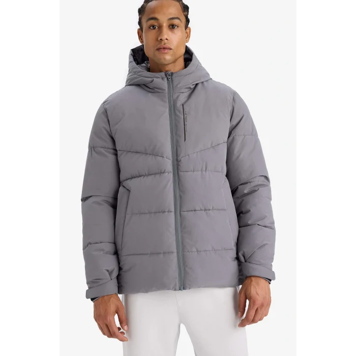 Defacto E9491AXGR211 Gri DeFactoFit Su İtici Rüzgar Geçirmez Regular Fit Kapüşonlu Fermuarlı Cepli Kışlık Mont
