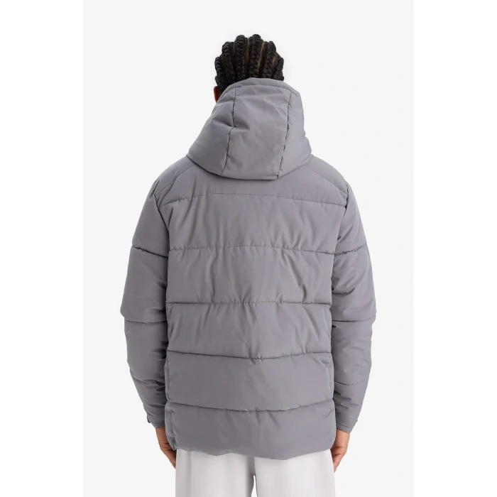 Defacto E9491AXGR211 Gri DeFactoFit Su İtici Rüzgar Geçirmez Regular Fit Kapüşonlu Fermuarlı Cepli Kışlık Mont