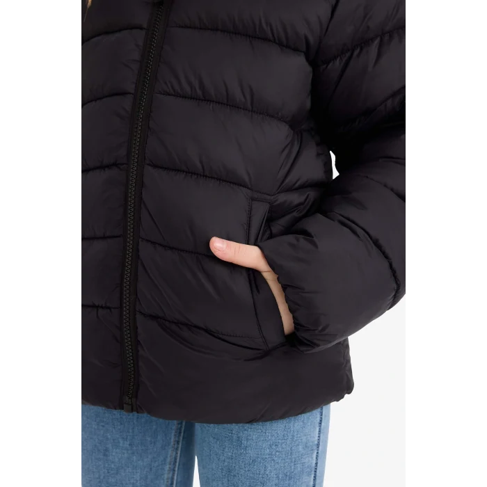 Defacto E5406A8BK27 Siyah Kız Çocuk Su Geçirmez Kapüşonlu Fermuarlı Şişme Mont