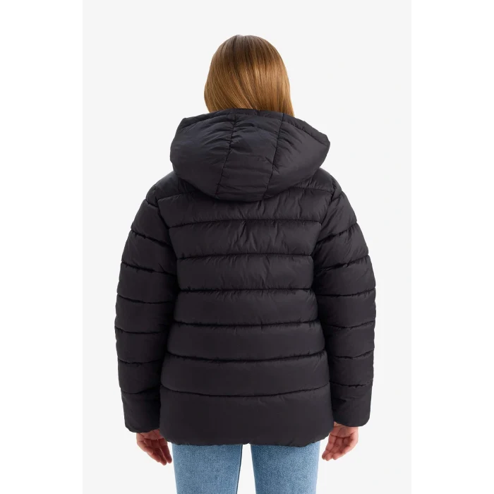 Defacto E5406A8BK27 Siyah Kız Çocuk Su Geçirmez Kapüşonlu Fermuarlı Şişme Mont