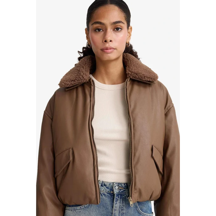 Defacto F2813AXBN530 Kahve Regular Fit Polo Yaka Suni Deri Mont