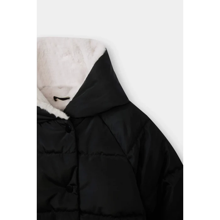 Defacto C3502A5BK27 Siyah Kız Bebek Rüzgar Geçirmez Su Geçirmez Kapüşonlu Suni Kürk Astarlı Mont