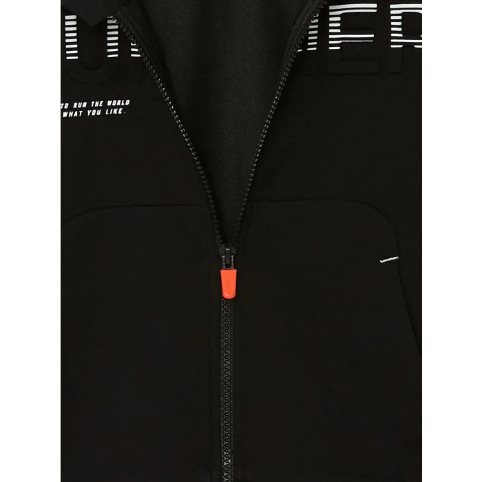 LCW Kids Siyah Kapüşonlu Baskılı Uzun Kollu Erkek Çocuk Fermuarlı Sweatshirt