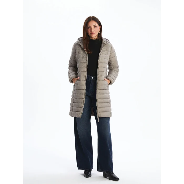 LCWAIKIKI Classic Kahverengi Kapüşonlu Kadın Şişme Mont