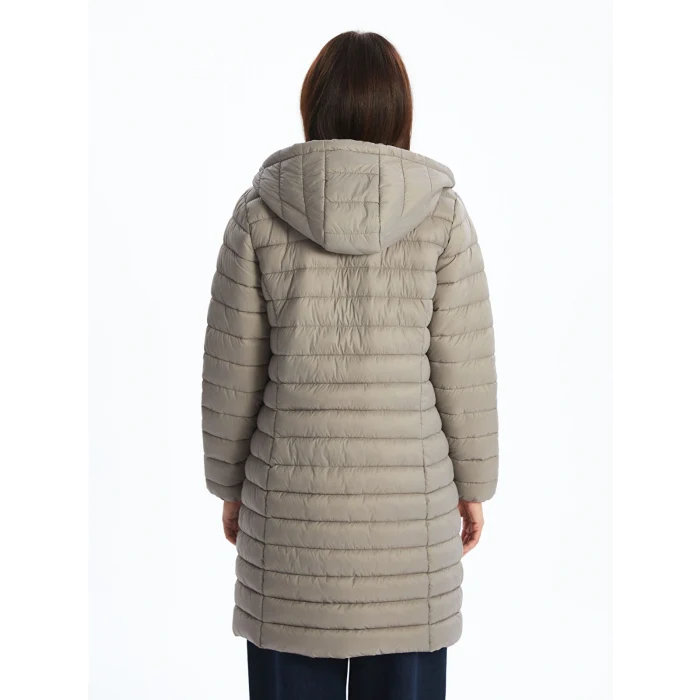 LCWAIKIKI Classic Kahverengi Kapüşonlu Kadın Şişme Mont