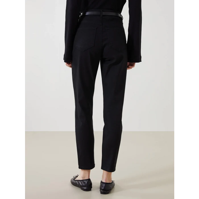 LCW Jeans Siyah Beli Kemerli Mom Fit Kadın Jean Pantolon