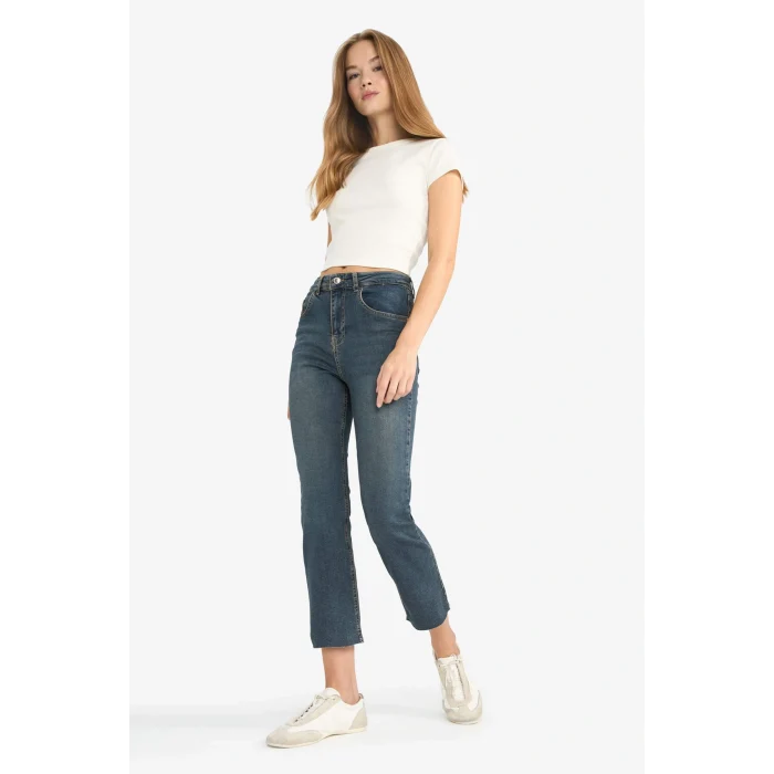 Defacto G2217AXNM34 Mavi Crop Flare Fit Düşük Bel Bilek Boy Jean Yıkamalı Pantolon