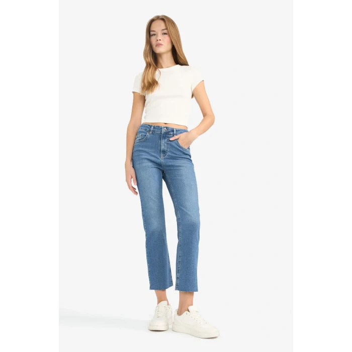 Defacto G2217AXNM28 Mavi Crop Flare Fit Düşük Bel Bilek Boy Jean Yıkamalı Pantolon