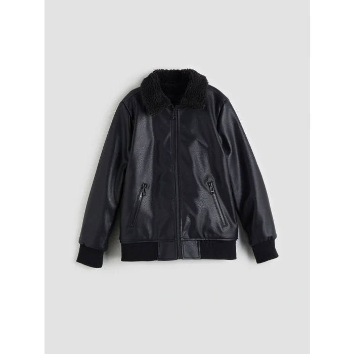 LCW Kids Siyah Kürk Yaka Deri Görünümlü Erkek Çocuk Mont