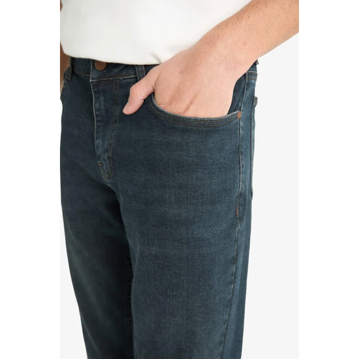 Defacto G1266AXNM83 İndigo Pedro Slim Fit Dar Kalıp Normal Bel Dar Paça Jean Pantolon